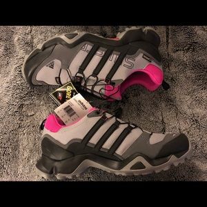 Women’s Adidas Gortex